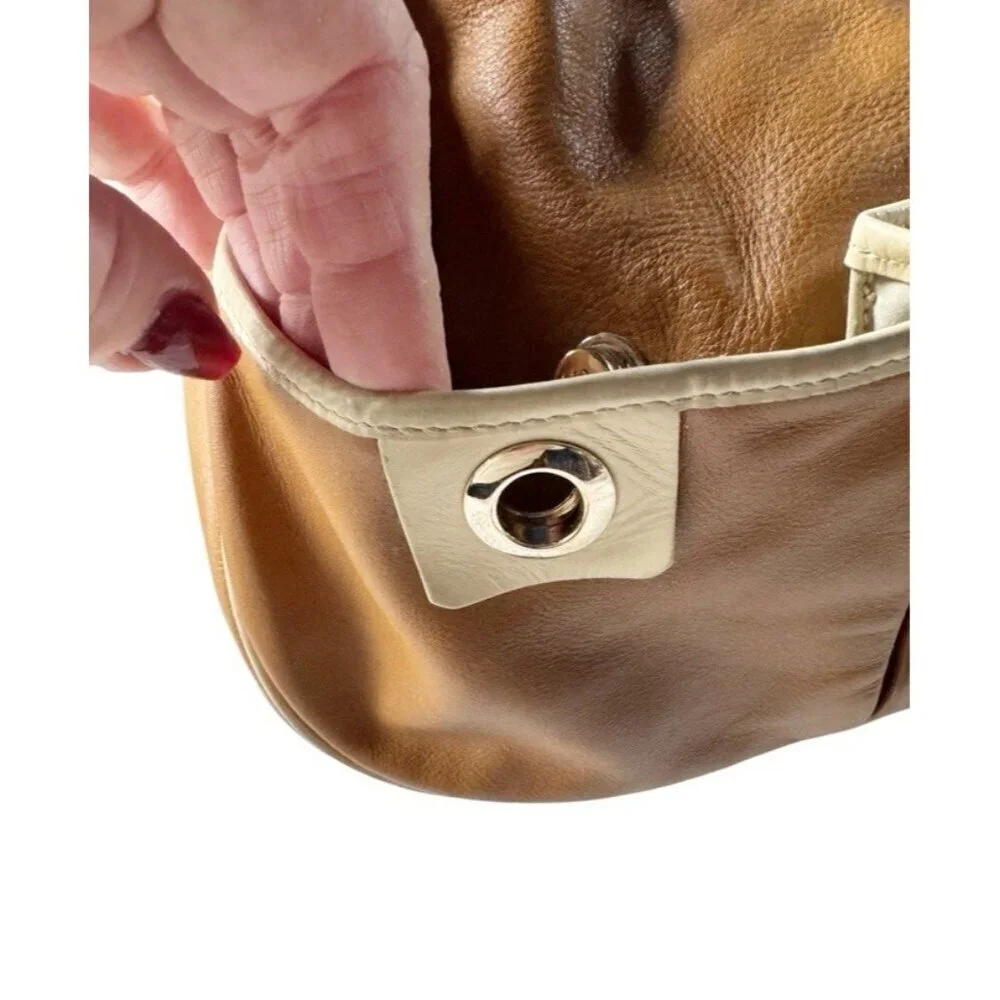 TOD'S Small Tan Leather Pocket Shoulder Hobo Bag Gold Rings Strap Made In Italy